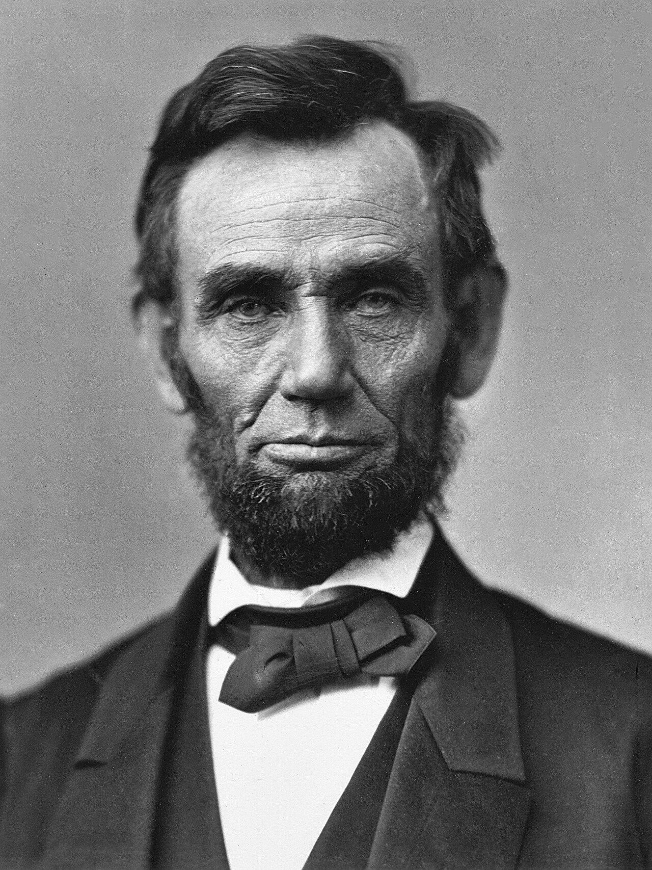 Dua Menit yang Mengalahkan Dua Jam: Pelajaran Ringkas dari Gettysburg Dua Menit yang Mengalahkan Dua Jam: Pelajaran Ringkas dari Gettysburg