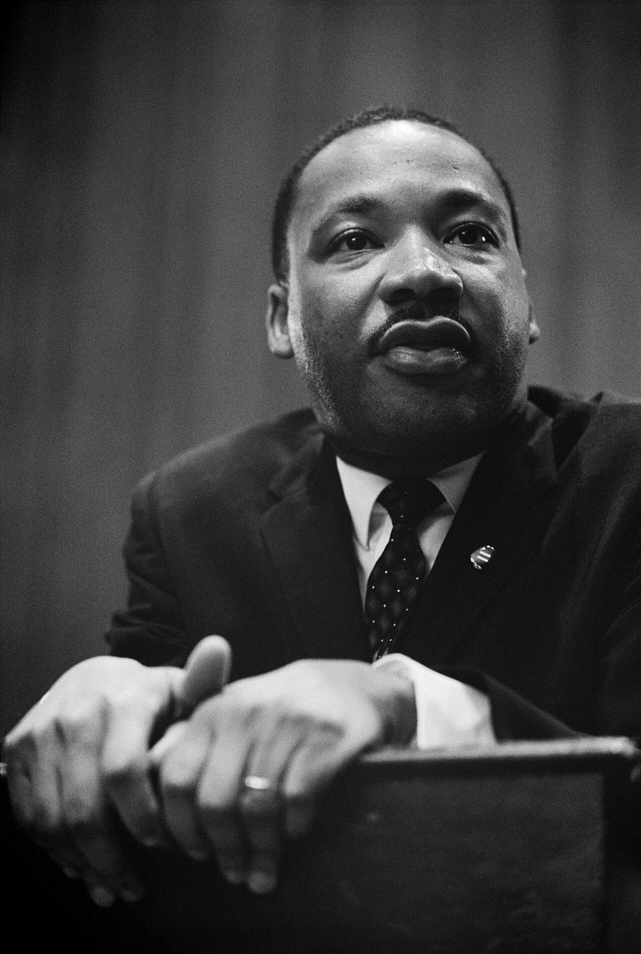 Ketika Naskah Ditinggalkan: Persiapan dan Keberanian dalam Pidato Martin Luther King Jr. Ketika Naskah Ditinggalkan: Persiapan dan Keberanian dalam Pidato Martin Luther King Jr.
